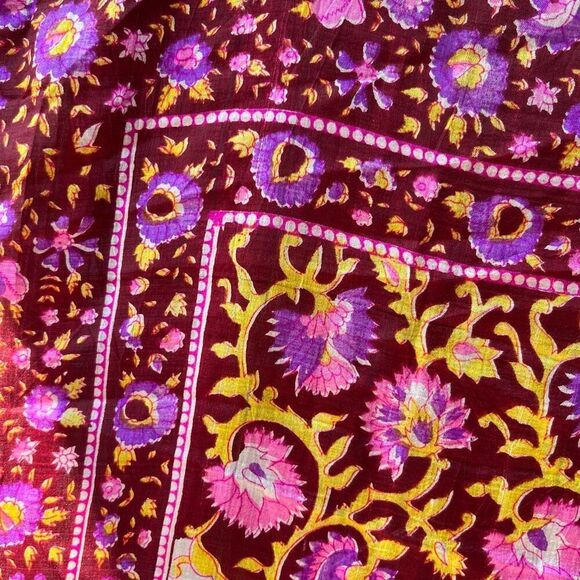 Bebe London 100% Silk Sheer Fringe Scarf – NWOT, 40" Square, Made in India - Picture 10 of 13